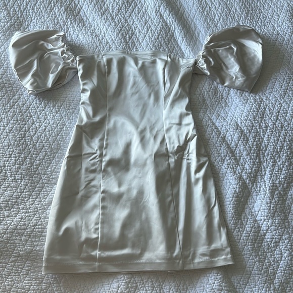 White strapless dress - Picture 10 of 12